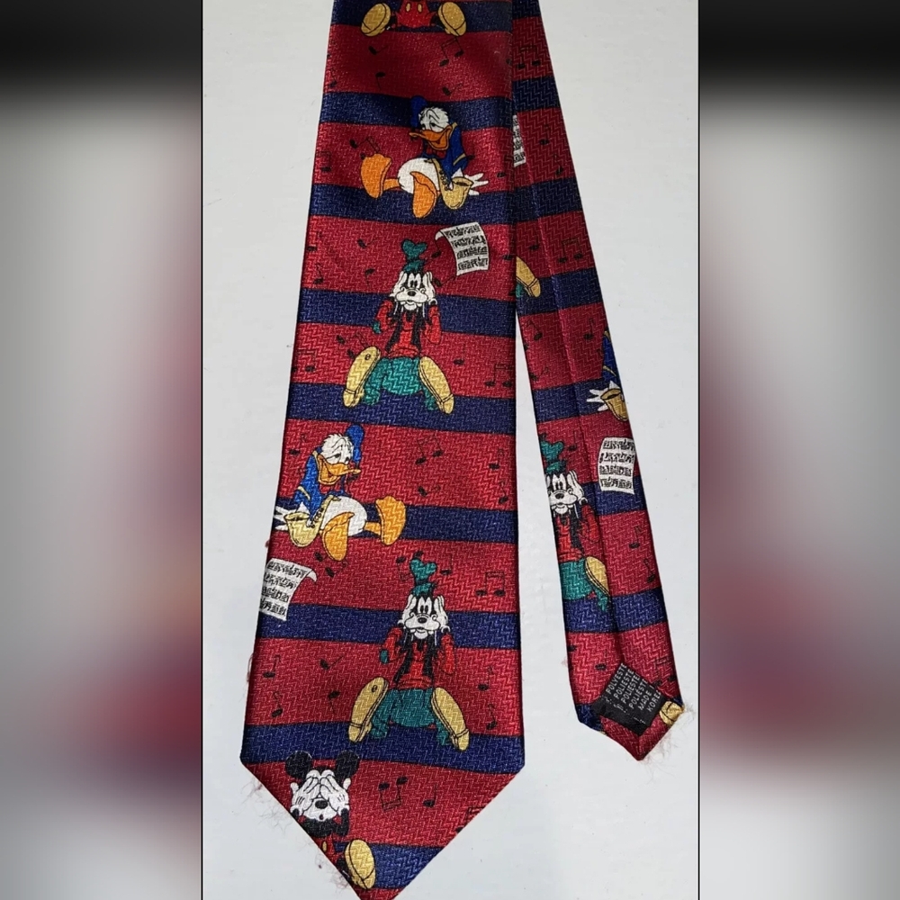 Vintage Disney Mickey Mouse Goofy Donald Duck Neck Tie